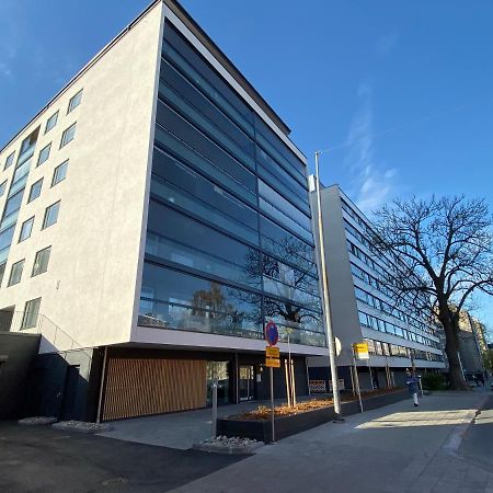 Parvekkeellinen Yksioe Keskustassa Lägenhet Åbo Exteriör bild