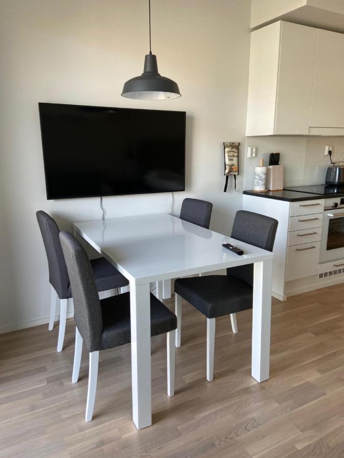 Parvekkeellinen Yksioe Keskustassa Lägenhet Åbo Exteriör bild